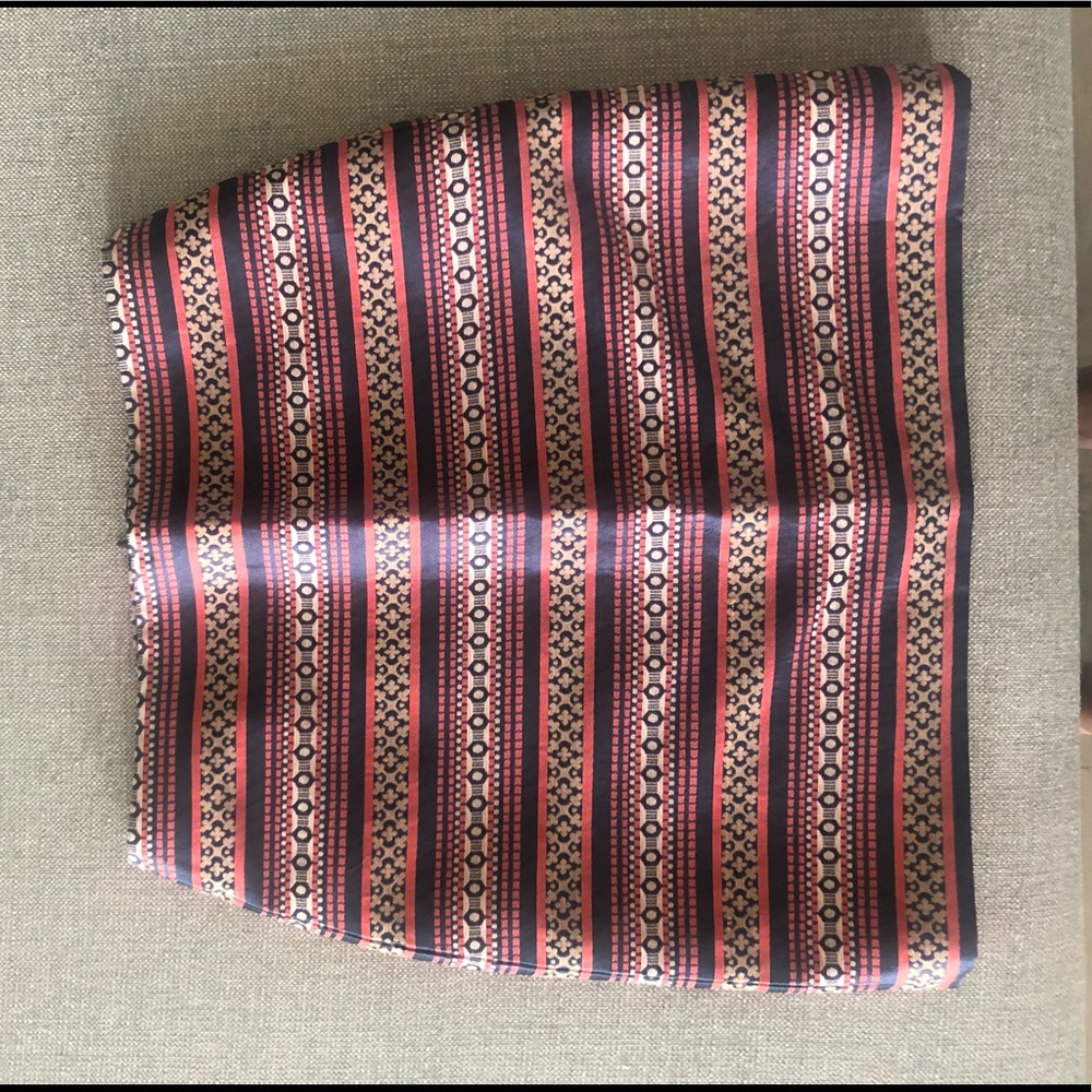 Ann Taylor Loft beautifully designed skirt